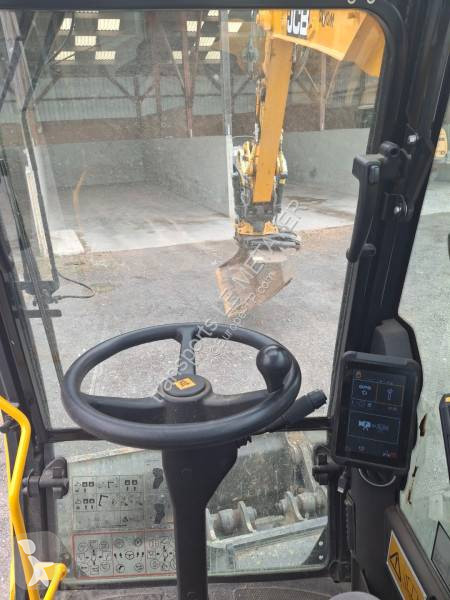 Pelle JCB