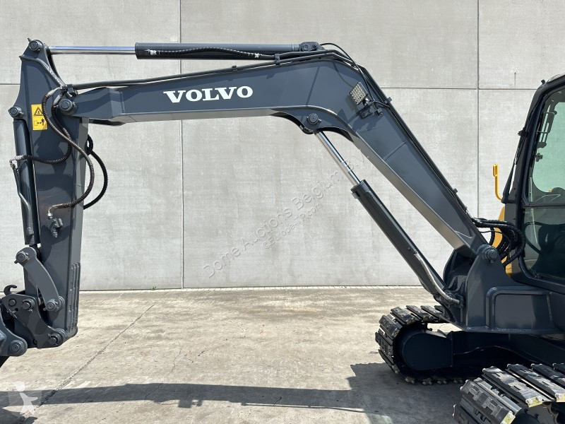Багер Volvo EC60
