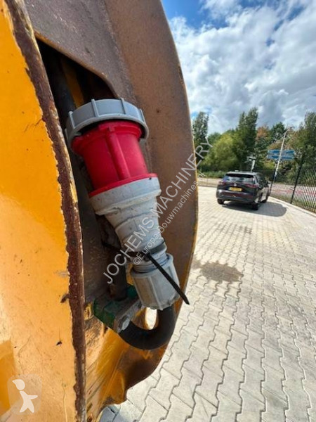 Багер Liebherr