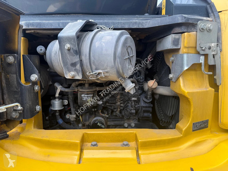 Багер Komatsu PC55MR-5