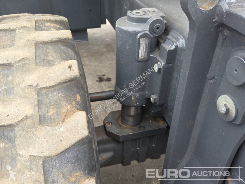 Екскаватор Komatsu PW118MR-11