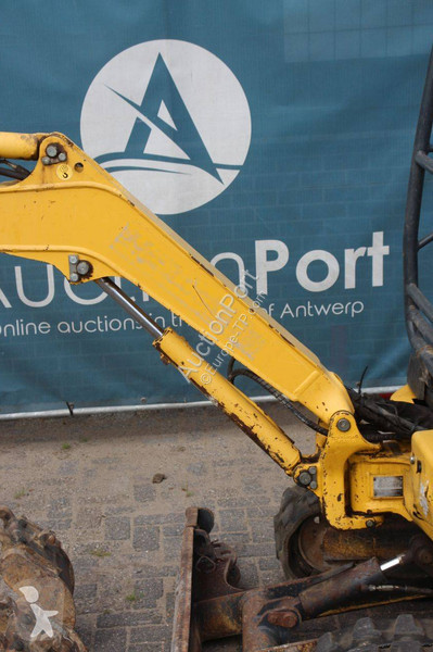 Екскаватор Komatsu PC16R-3HS