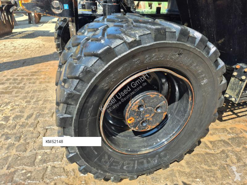 Екскаватор Hitachi ZX175W-7