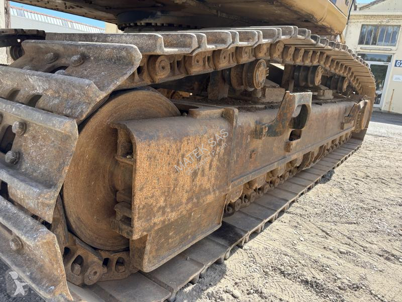Escavadora Caterpillar
