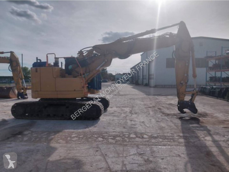Escavadora Caterpillar 325F CR