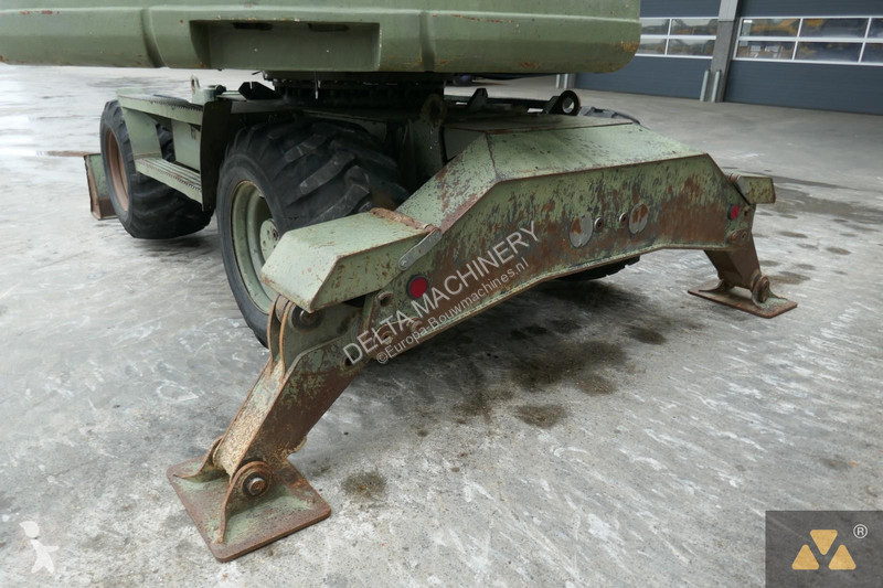 Koparka Caterpillar Ex-army
