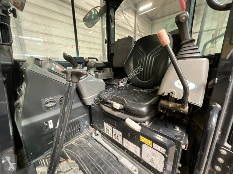 Escavadora Yanmar Vio 57-U A