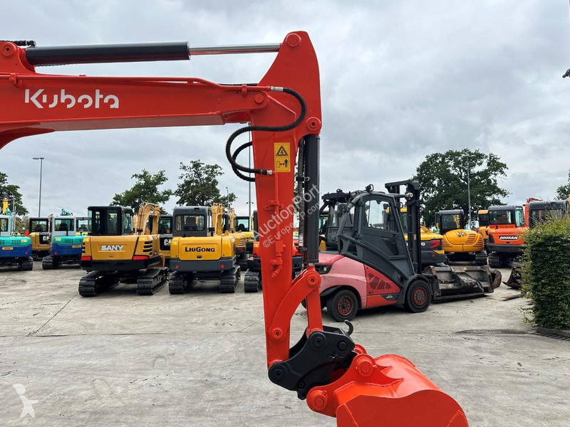 Экскаватор Kubota SZ