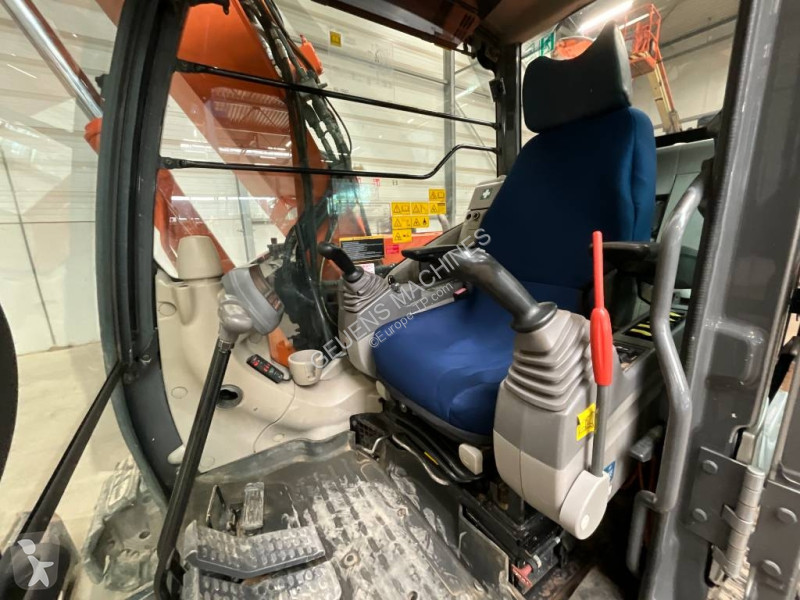 Экскаватор Hitachi US3 rototilt