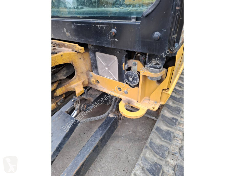 Escavadora Caterpillar 302.7-07CR