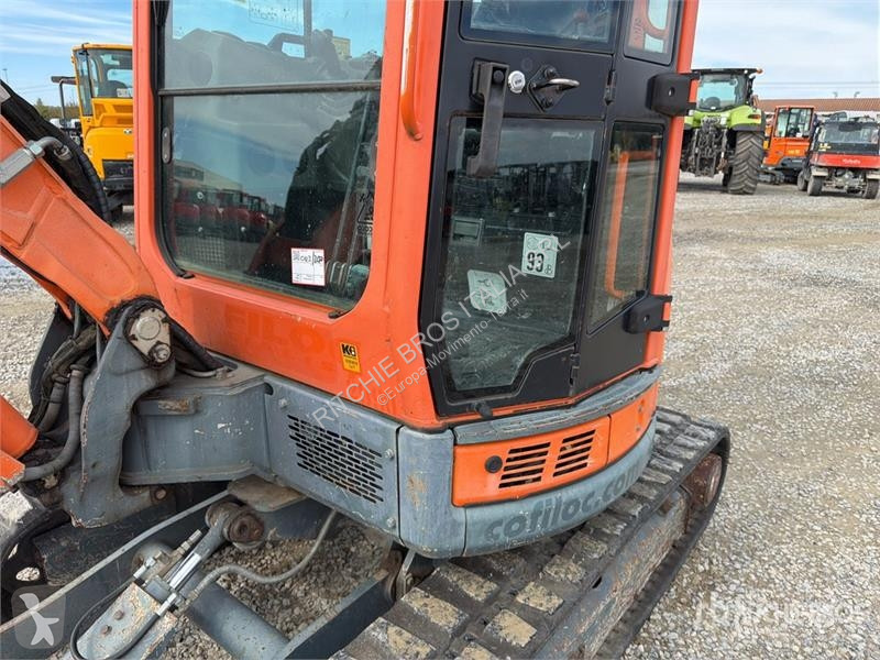 Escavadora Yanmar ViO33U Mini Excavator