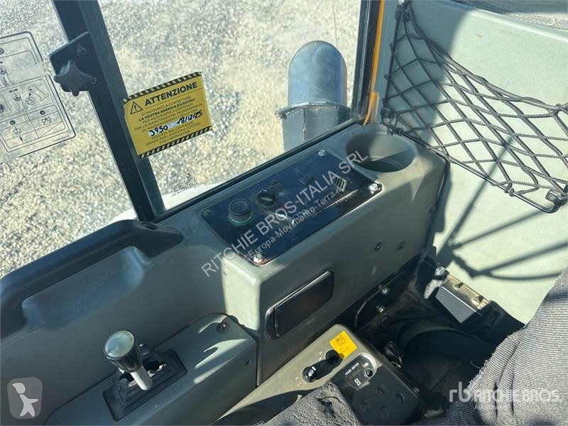 Escavadora Yanmar ViO33UCR Mini Excavator