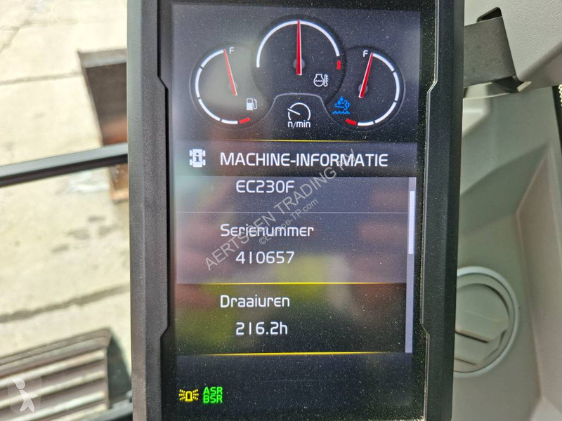 Pelle Volvo EC230FL5