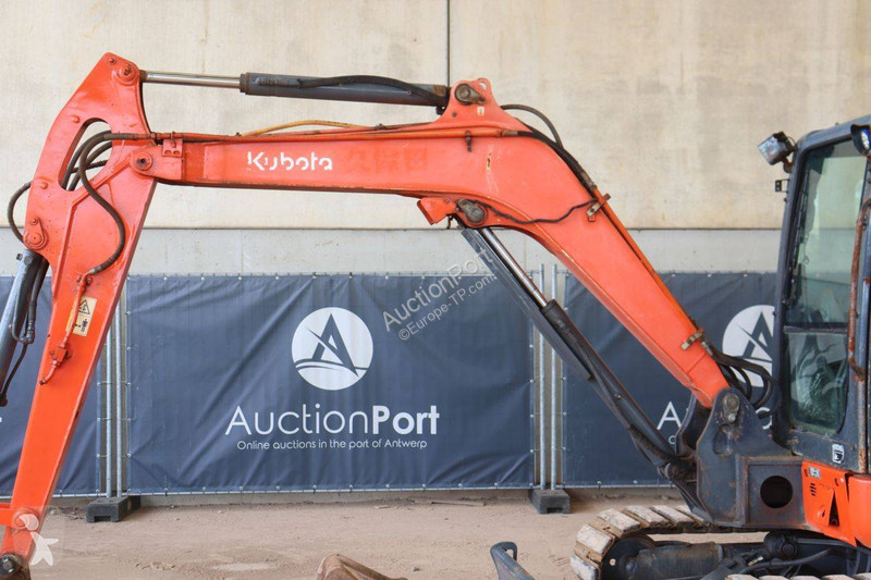 Excavadora Kubota KX165-5