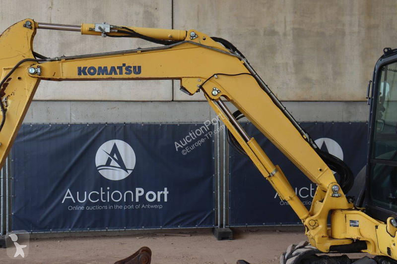 Excavadora Komatsu PC55MR