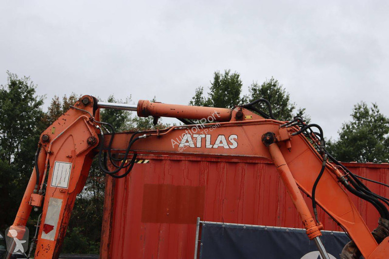 Excavadora Atlas