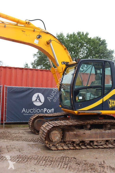 جرافة JCB