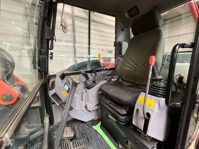 جرافة Kubota 0804 A 2