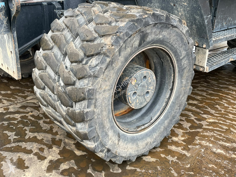جرافة Hitachi ZX190W-6