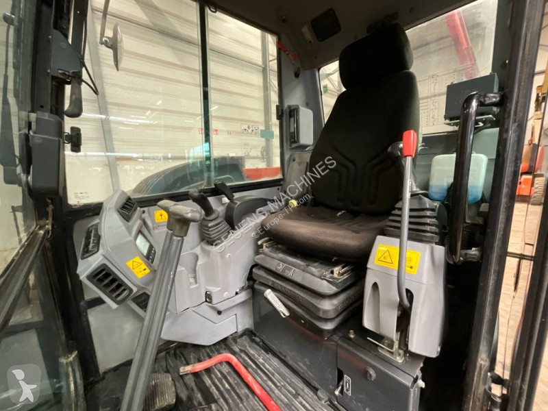 جرافة Kubota 0804 A 2