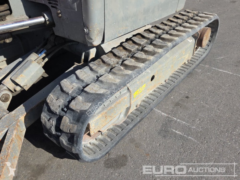 جرافة Volvo ECR25D