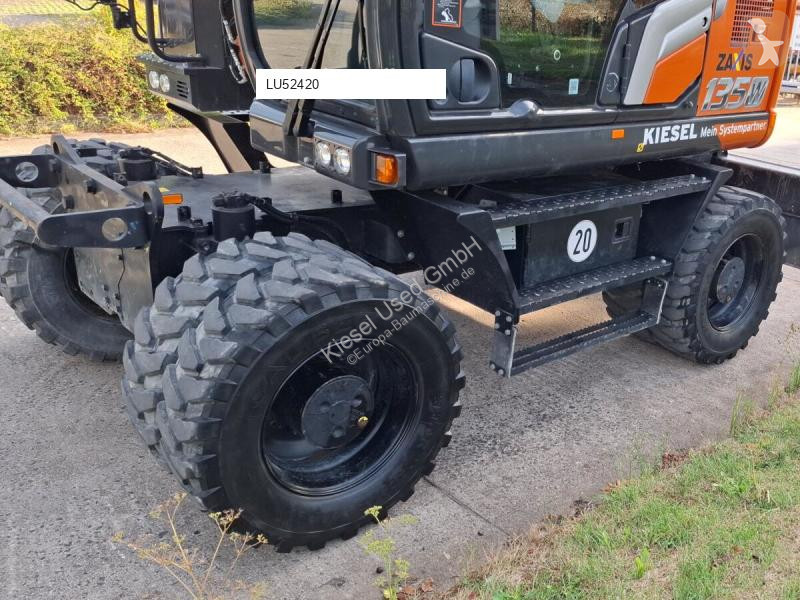 جرافة Hitachi ZX135W-7