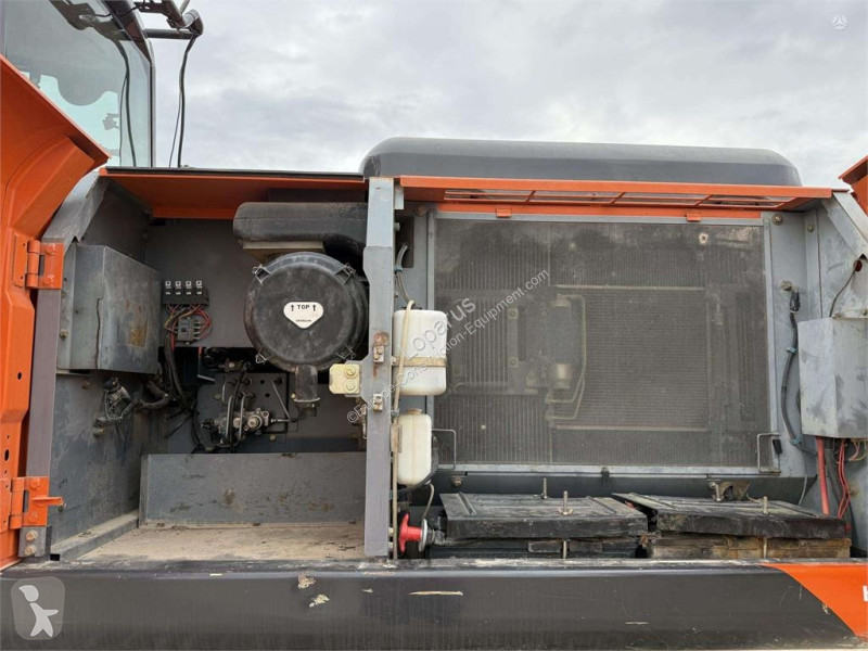 جرافة Hitachi