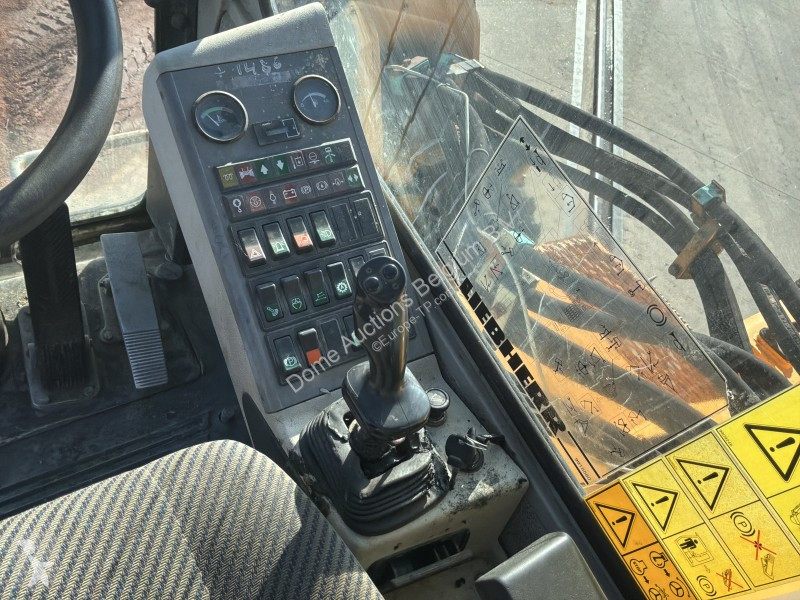 جرافة Liebherr
