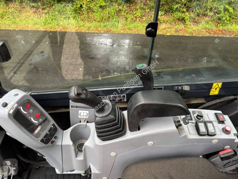 جرافة Kubota KX 030-4