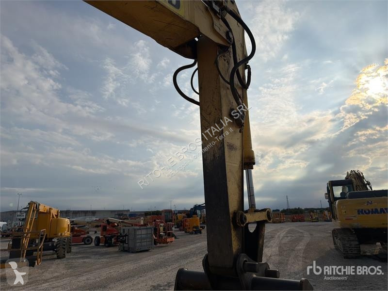 Skovel New Holland Kobelco E215B Tracked Excavator
