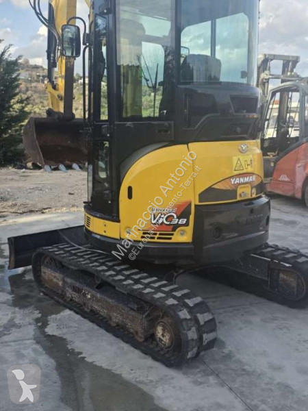 Pelle Yanmar VIO38