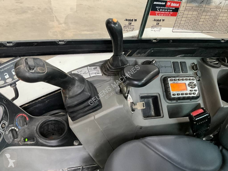 Skovel Bobcat 35z