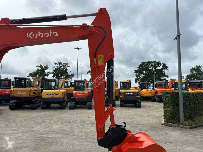 Skovel Kubota SZ