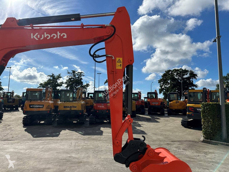 Skovel Kubota SZ