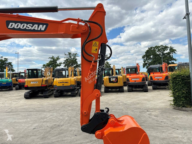 Skovel Doosan 9C