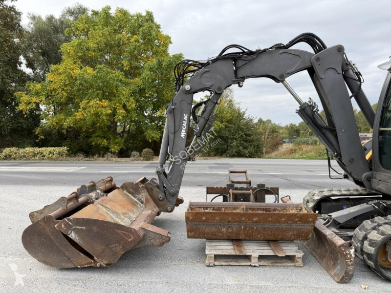 Excavadora Mecalac