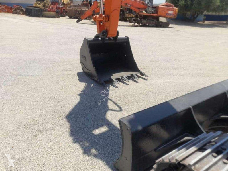 Pelle Hitachi