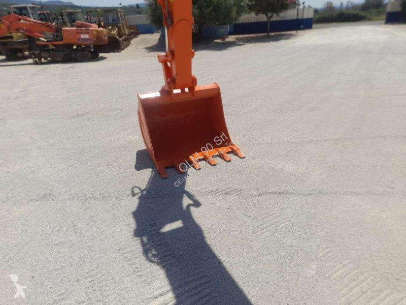 Pelle Hitachi