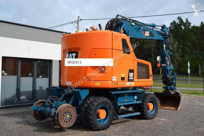 Excavadora Caterpillar M