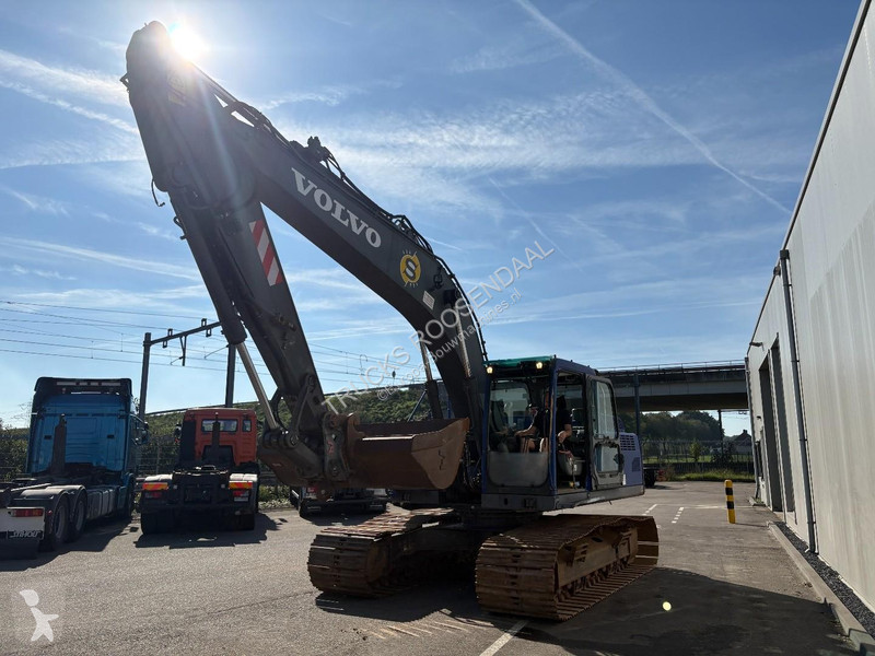 Pelle Volvo + 4870 Hours + bucket + fully...
