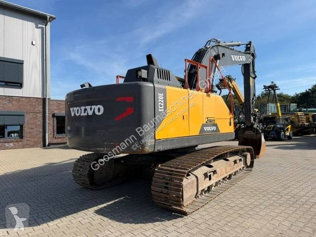 Багер Volvo EC 220 E