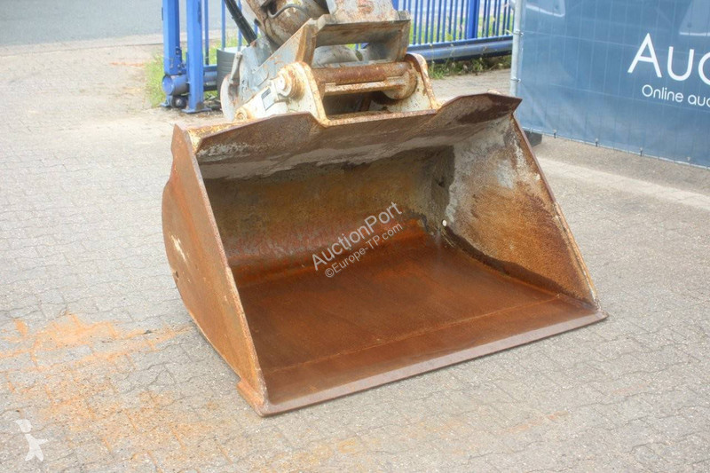 Pelle New Holland MH5