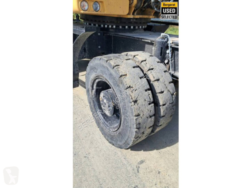 Pelle Caterpillar MH3024
