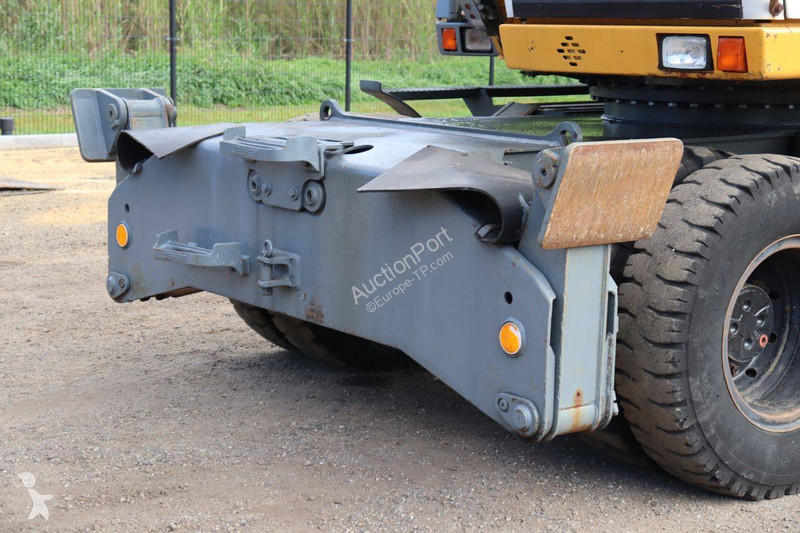 Pelle Liebherr A316
