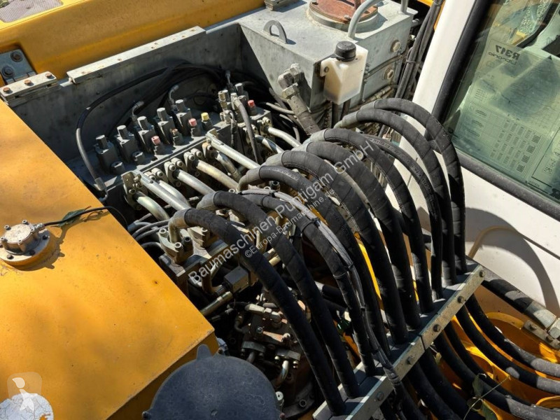 Pelle Liebherr R 317