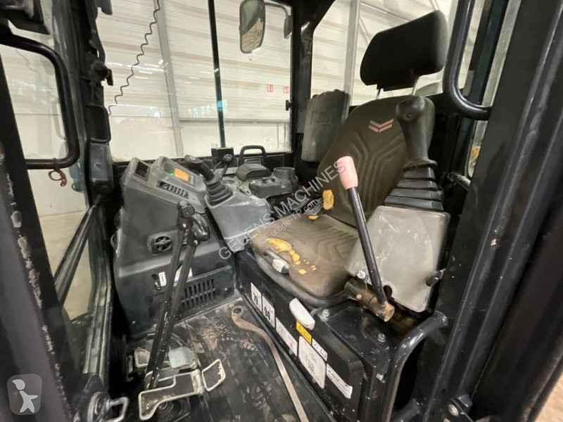 جرافة Yanmar Vio 57-6 A
