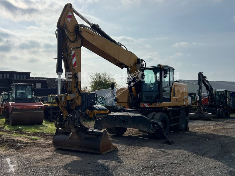 Excavator Caterpillar F...