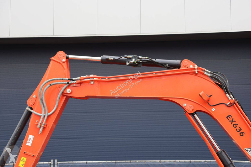 Pelle Kubota KX080-4a2