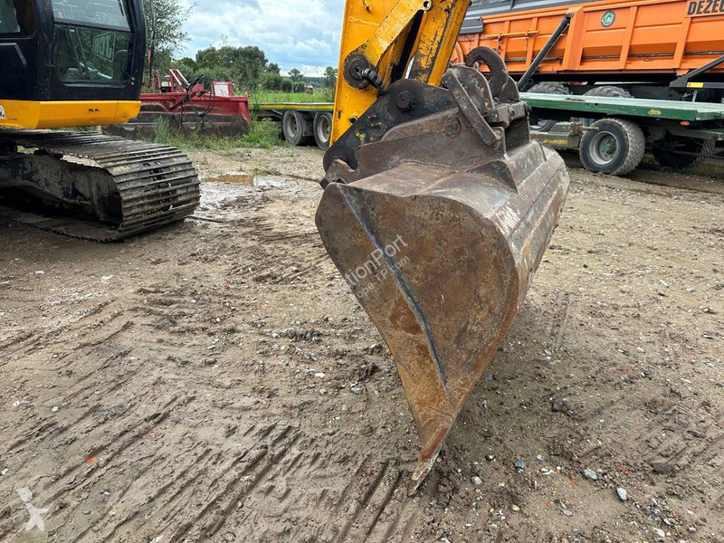 Pelle JCB LC