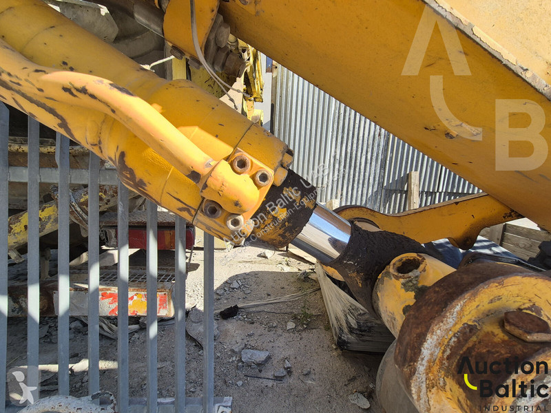 Pelle JCB